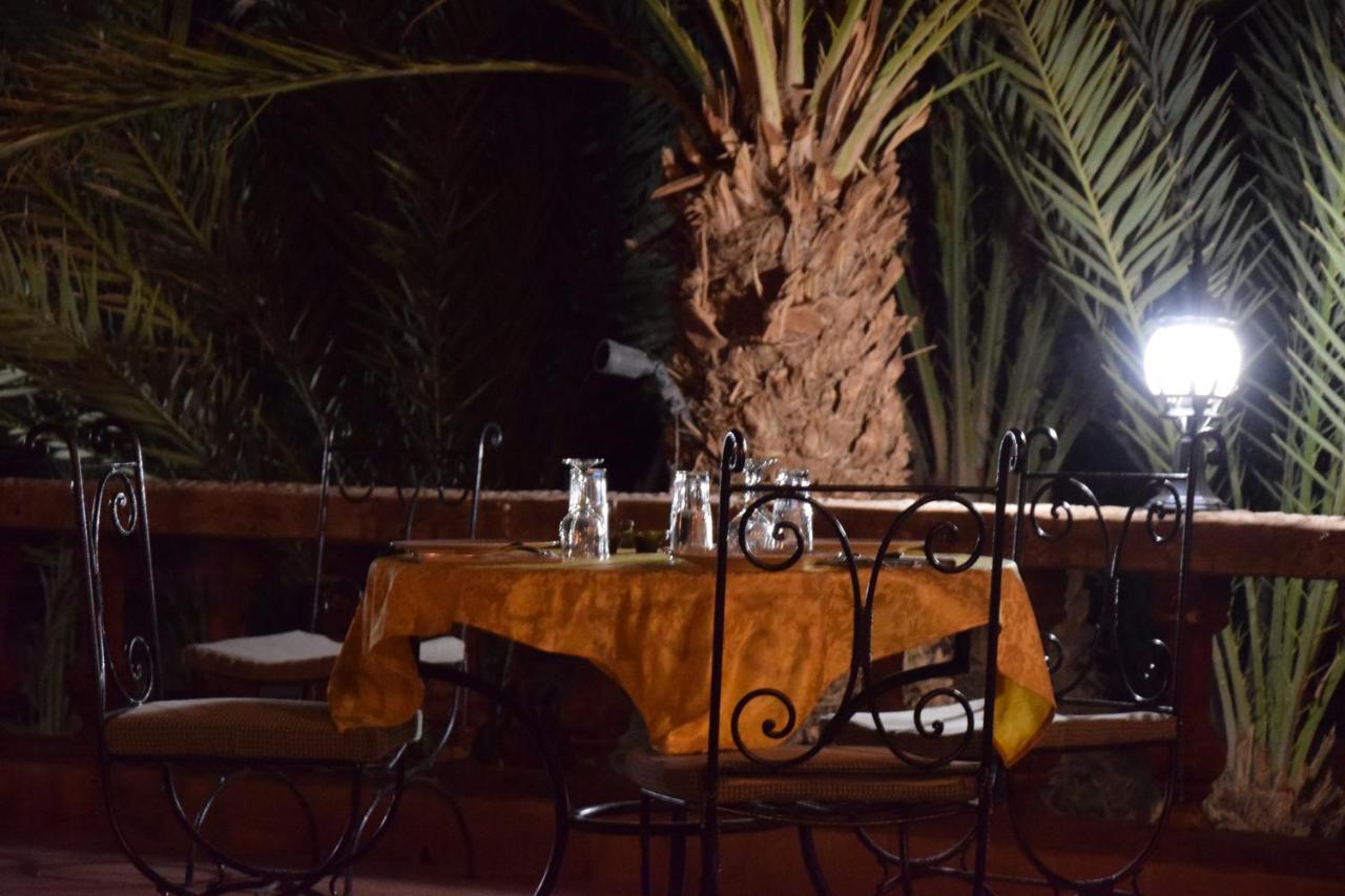 Hotel Carrefour Des Nomades M'Hamid Exterior foto